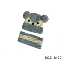 Ukr Шапка + хомут для хлопчика  на трикотажі (на завязках)   42-44  2(1) шт